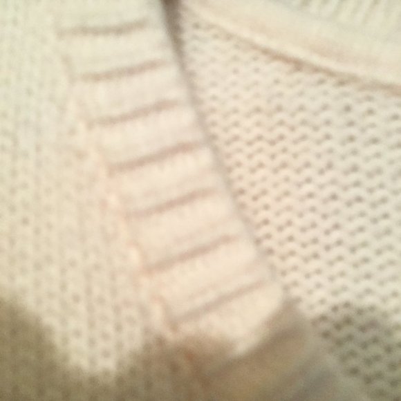Warm and cozy fall winter sweater - Picture 4 of 5